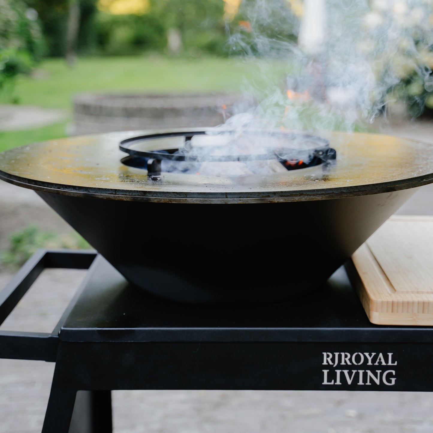 BBQ Plancha Grill Big Jack Black 3.0 - Con tapa y leñero